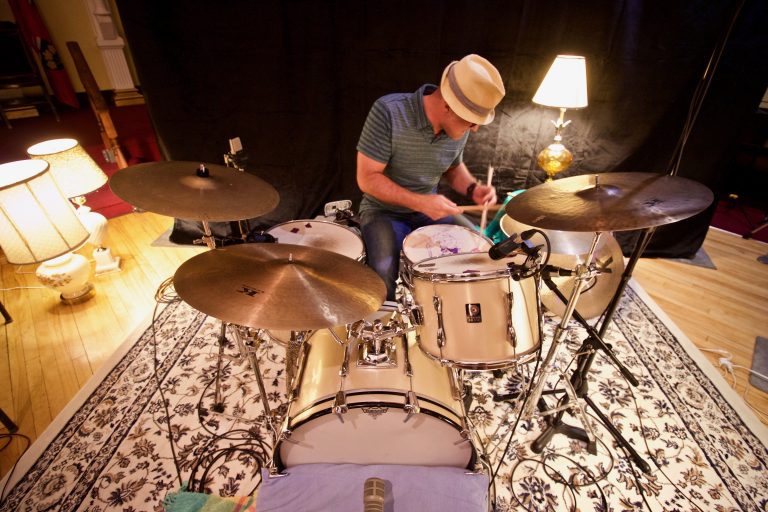 Rob Oliveira / NEO Collective - Odd Fellows Temple Pop-Up Studio, Aug 2017