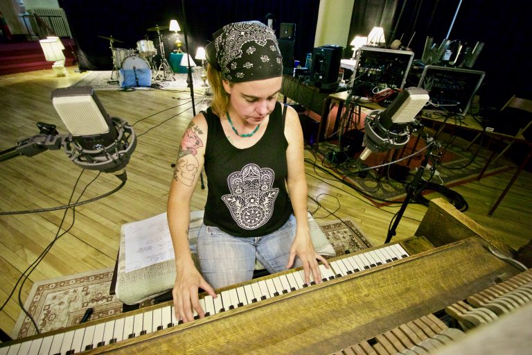 Ashlee Standish - Odd Fellows Temple Pop-Up Studio, Aug 2017